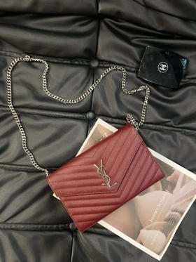 YSL 酒红色 中号 牛皮 信封包