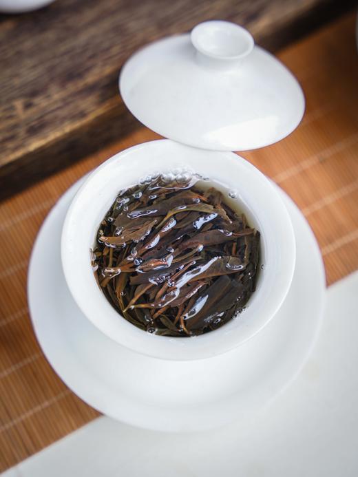 12月12日中午12点【15年陈紫鹃龙珠】茶中软黄金—紫鹃龙珠2010年紫鹃龙珠，1号仓臻品市面上根本找不到的绝佳资源。160克/盒 商品图2