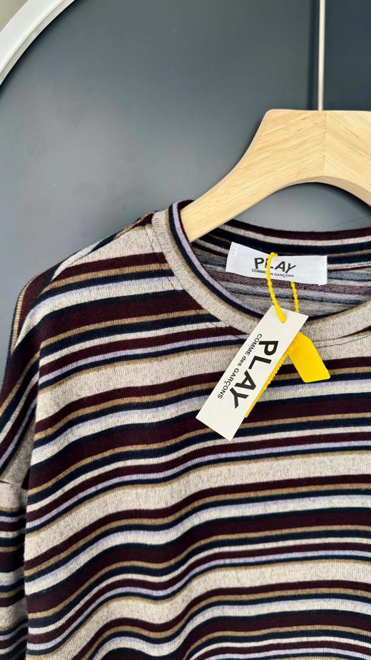 D121136胸前爱心刺绣条纹舒适透气圆领卫衣 商品图11