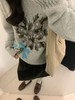 D121108韩系松弛感清新文艺穿搭手工花粗线针织毛衣女 商品缩略图3