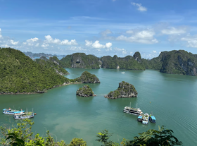 【春节】<越南“海上桂林”下龙湾 ”+“万花春城”河内5天五星品质团>深圳直飞往返