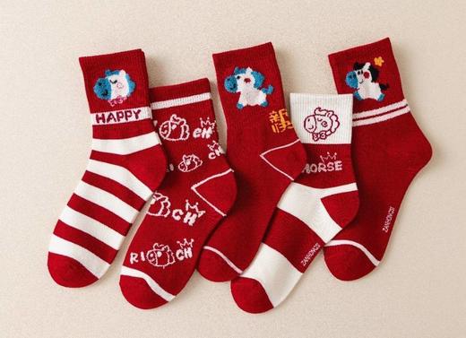 💕【儿童澳绒圣诞新年中筒袜】好喜气！♦️儿童澳绒圣诞新年袜，红袜上有爱心魔法，🌈就像把满满的爱意都融入其中耶～💥这双袜子一穿上，整个人都被甜蜜包围啦 商品图4