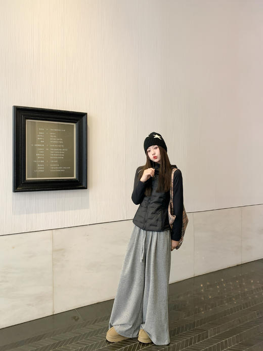 <曾小咸推荐>现货秒杀！微信超特价！韩系黑色连帽羽绒服外套 日常369.99/件 立减130 秒杀239.99/件！！ 商品图10