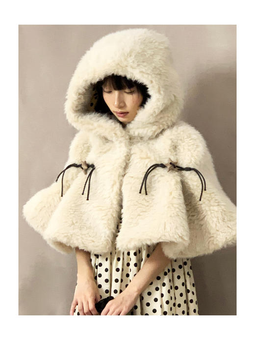 Kaiy Xiao 蘑菇姑娘 绒雪杏仁双面斗篷 商品图0