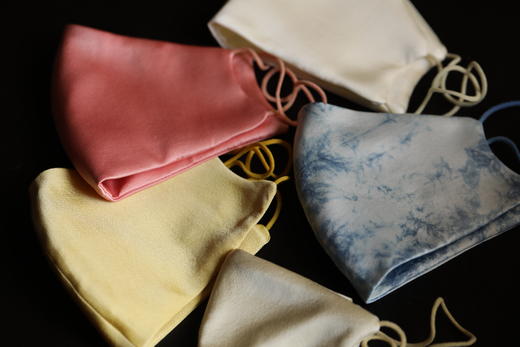 【林栖设计小店】东阳植物染真丝防晒隔层面口罩22mm真丝素绉缎LX1925042 商品图5