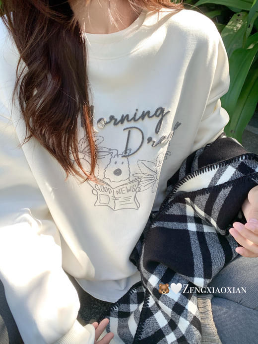 <曾小咸推荐>现货秒杀！微信超特价！韩系刺绣白色无帽圆领套头长卫衣 日常169.99/件 立减80 秒杀89.99/件！！ 商品图9