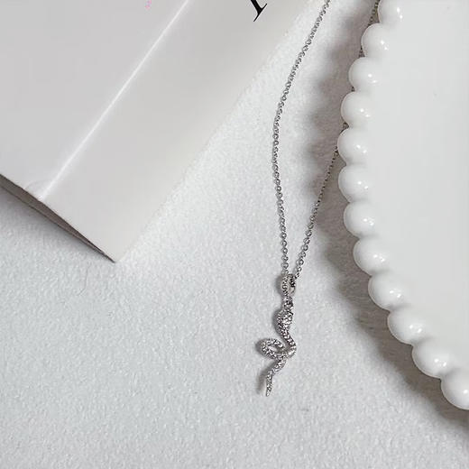 小蛇吊坠项链-纪念日百货门店同款162944101 商品图3