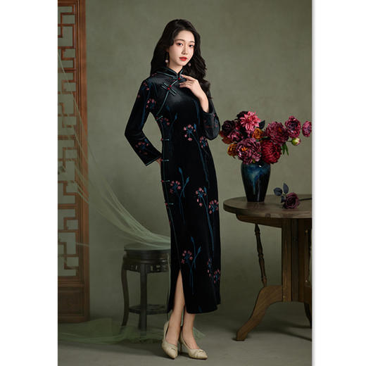 SKY 5825393复古中国风丝绒长款加绒旗袍 商品图2