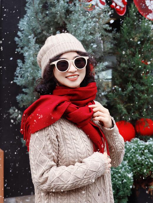 部分预售15天  100%羊绒围巾  既是冬天的搭配神器 实用性也很强  软糯亲肤保暖不闷  冬日限定的温柔和气质感~ 商品图5