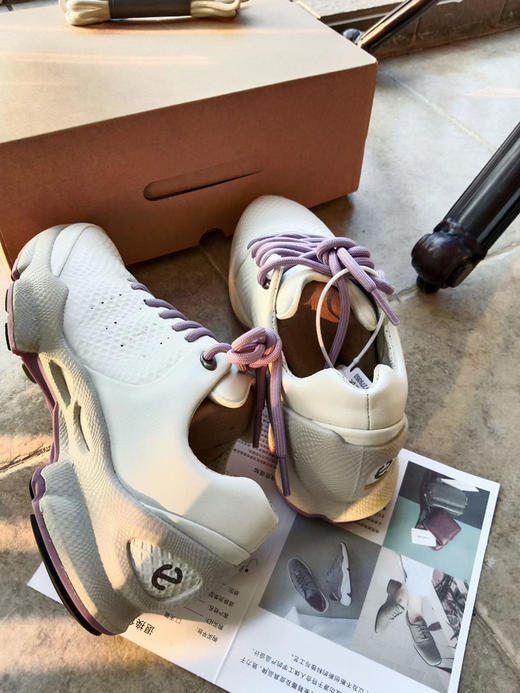 贸易公司渠道，外贸原单 ECCO爱步女款15周年新款缓震休闲运动跑步鞋健步BIOMC 800434
现货35-40码 商品图6