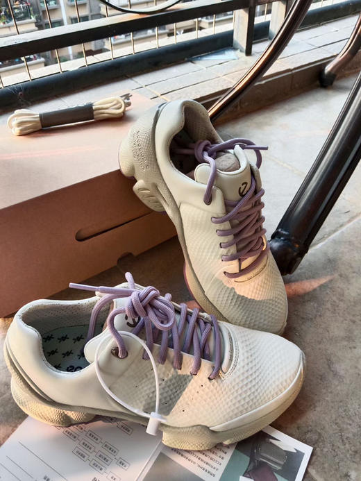 贸易公司渠道，外贸原单 ECCO爱步女款15周年新款缓震休闲运动跑步鞋健步BIOMC 800434
现货35-40码 商品图1