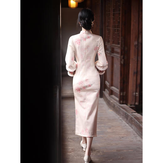 【暗香盈袖】新款新中式绝美粉色倒大袖旗袍冬装年轻款保暖加绒LSB4293 商品图4