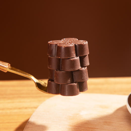 🍫【茶里圣诞版专属巧克力】🎅一年只卖一次⚠️圣诞前夕才会有的季节限定‼️ 🙅中方与西方美食的碰撞会是多么的美味 巧克力里竟然藏着茶香！ 商品图4