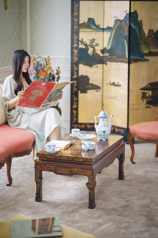 独角鹿西洋古董19世纪中国清代出品东方山水楼阁主题螺钿镶嵌木胎黑漆描金矮桌几 商品图1