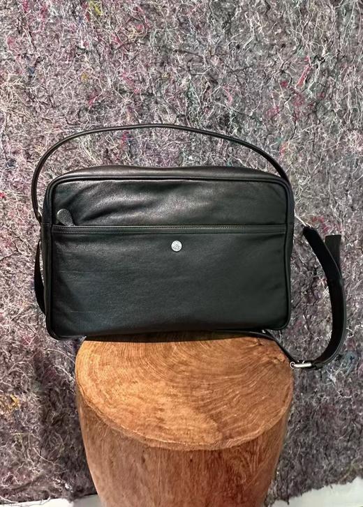 男款单肩斜挎包he001 商品图2