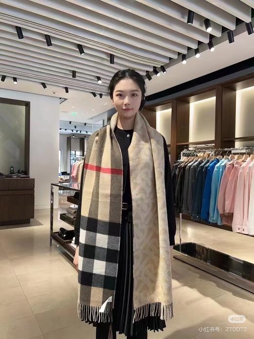 巴宝莉 双面格纹拼TB围巾（DSX） 商品图7
