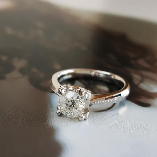 【天然正品】AU750白金经典简约牛头款0.801克拉钻石戒指10.5号（戒圈可改）女士051225NJS08 商品图3