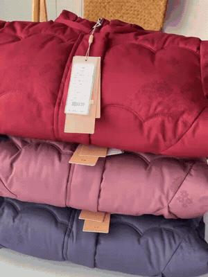 买件棉服送老妈送婆婆【妃奴高端气质暗纹加绒棉服912】✅新中式加绒棉服 舒适保暖 ✔️一件顶三件好版型不挑身材 专为妈妈设计 版型简约不挑人 商品图1