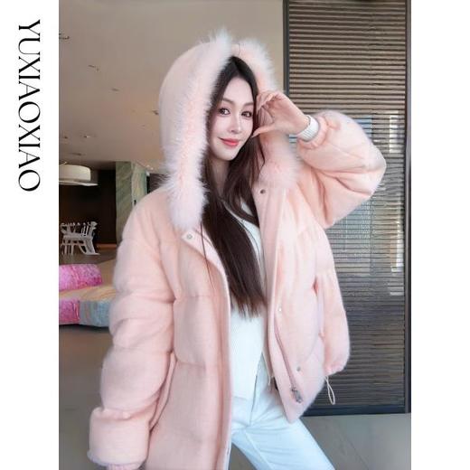 余潇潇【雪地暖炉】100绵羊毛拼接山羊绒填充高克重95白鹅绒羽绒服 商品图2