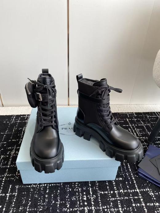 普拉达  钱包装饰绑带新款短靴（DBG） 商品图4