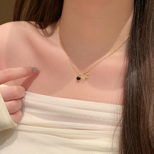 【微信专享款】ARSIS｜秘密花园系列 飞鸟四叶草双吊坠项链 商品图4