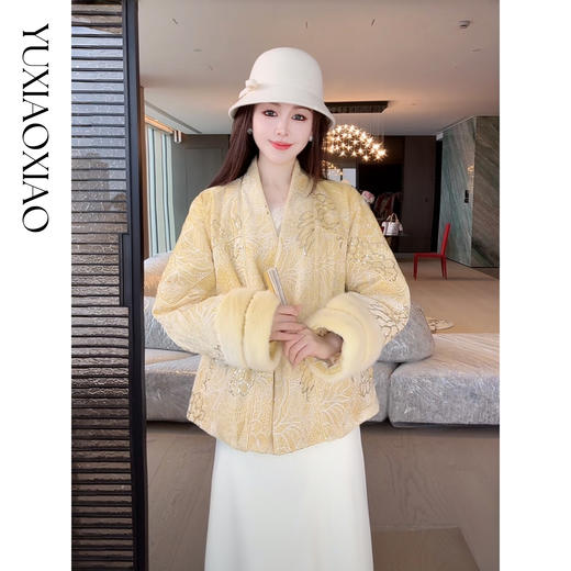 余潇潇【牡丹画卷】奢华珠片刺绣丝绒拼接水貂毛90白鹅绒国风羽绒服 商品图4