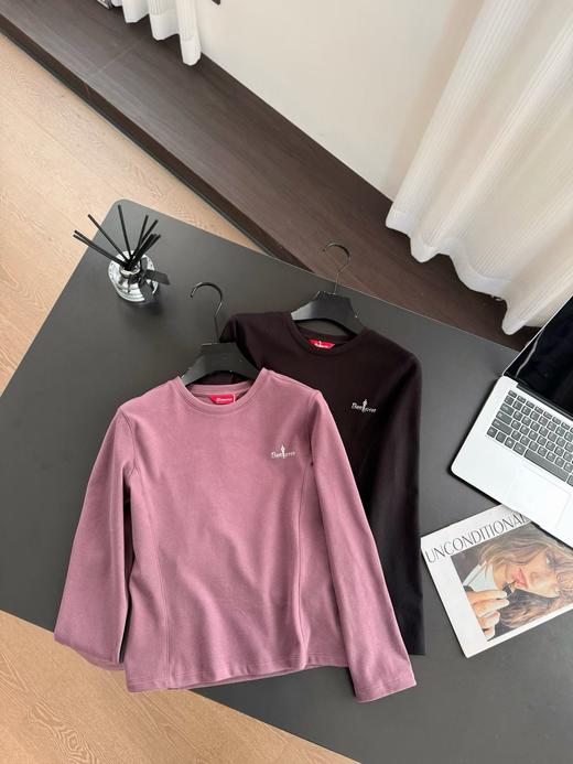 点此购买 比音勒芬秋冬季女士圆领运动长袖T恤 ss 337810 商品图10