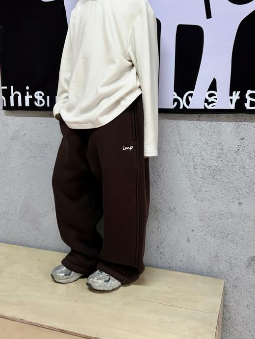 2025冬季新款原创儿童加厚加绒卫裤！刺绣字母宽松直筒休闲运动裤 商品图2