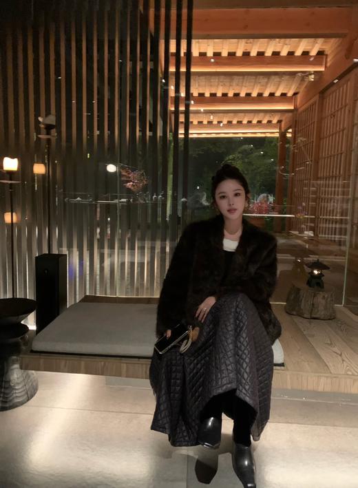 Read Nameless /高级棕色环保皮草 2025/12/15 商品图5