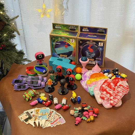 欧美 高端儿童手办玩具 超值大礼包  创意减压 益智分享 高端环保材质 商品图1