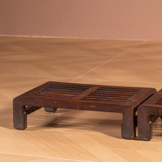 清	红木马蹄腿四面平脚踏（一对） 商品图1