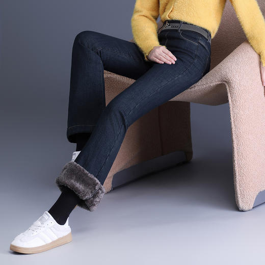 「自」全新升级【铂金会员174/天猫229/差价55】(14146)洛诗琳气质高腰微喇牛仔裤2025秋冬高腰弹力修身加绒喇叭裤 商品图3