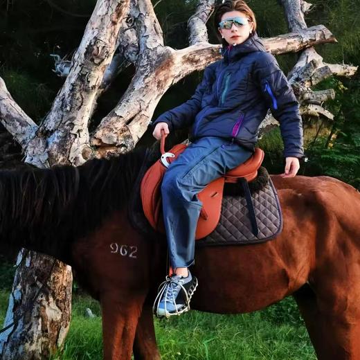 王炸系列！明星同款！【喵小仟 轻量化御寒保暖户外休闲撞色拉链连帽男女吐司棉服】 商品图4