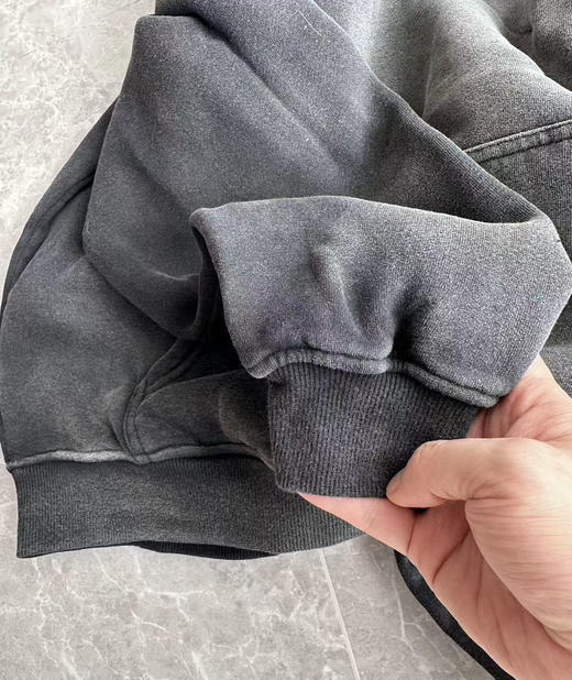 全新正品美式工装做旧重水洗男士加绒加厚连帽卫衣出口剩余
套头款尺码S-XL 是165-180
所以拉链款的S等于套头款的M 别买错！！！ 商品图4