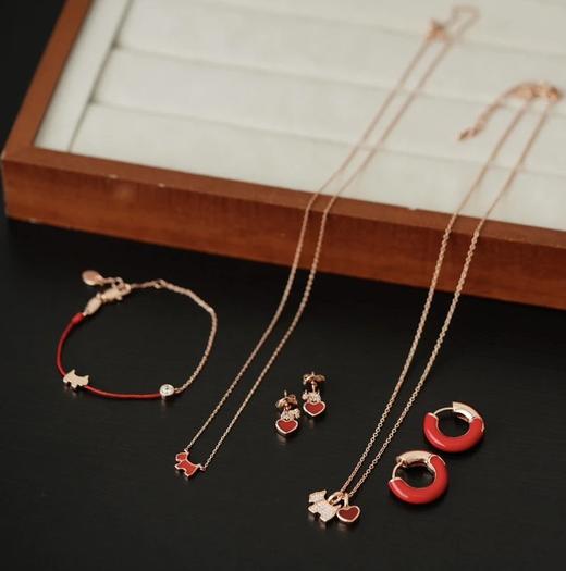 福利款 圣诞新年送礼首选 Ag小狗系列 明星同款 轻奢仪式感 商品图0