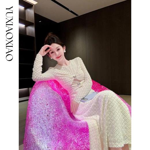 余潇潇【女神降临】气质四叶草花型蕾丝设计感蝴蝶结圆领修身连衣裙 商品图0