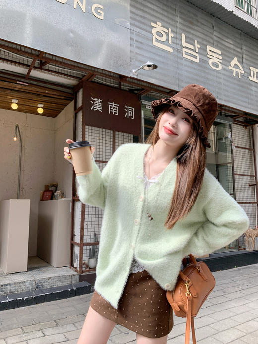 <曾小咸推荐>现货秒杀 ！微信超特价！韩系v领水貂毛毛衣外套 日常209.99 立减100 秒杀109.99！！ 商品图11