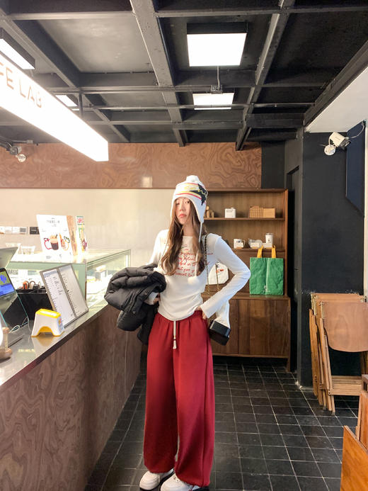 <曾小咸推荐>现货秒杀 ！微信超特价！ 印花露肩长袖t恤 日常129.99 立减60 秒杀69.99！！ 立领羽绒服 日常629.99 立减260 秒杀369.99 商品图8