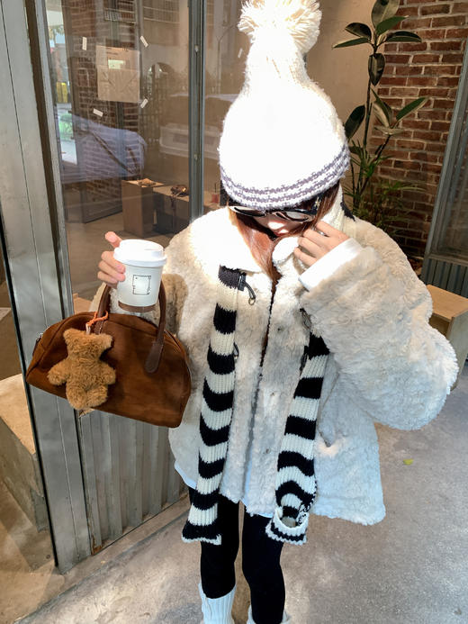 <曾小咸推荐>现货秒杀 ！微信超特价！韩系翻领羊羔绒外套 日常299.99 立减130 秒杀169.99！！ 商品图6