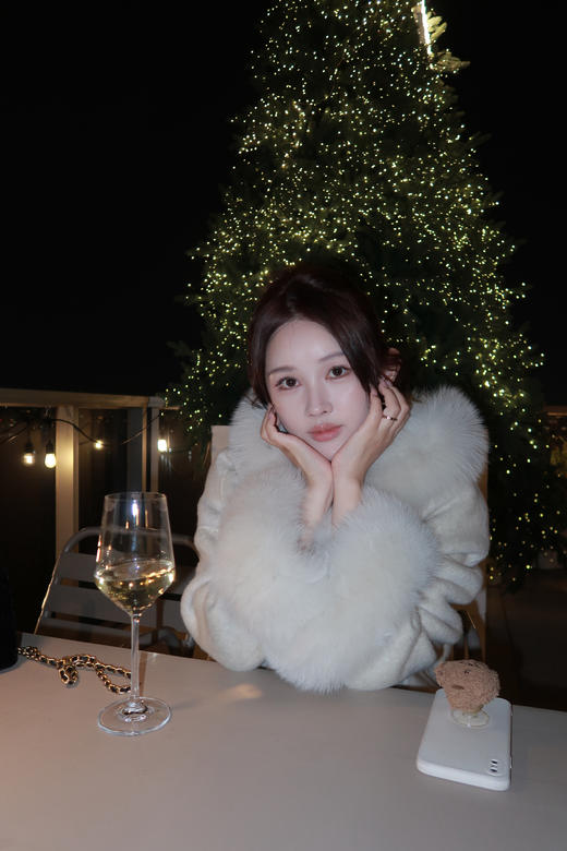 Read Nameless /苏妲己狐狸毛全羊毛大衣 2025/12/15 商品图7