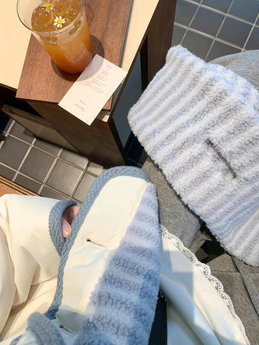 <曾小咸推荐>现货秒杀 ！微信超特价！韩系条纹双面穿羊羔毛（送围巾） 日常329.99 立减140 秒杀189.99！！ 商品图7