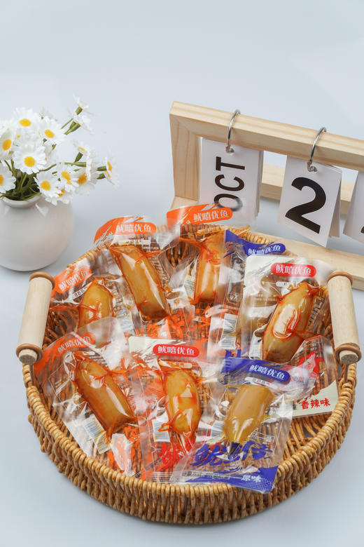 这才是真・鱿鱼仔🦑来自深海的宝藏美食🌊29.9💰18枚装【鱿鱼仔】😍馅料饱满 ✅深海鲜鱿制作🐙+低温烘烤不油不腻🌡️用料足，一口下去满满肉馅 商品图1