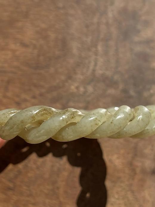 和田糖沁白玉镂雕麻花环手镯，顺丰包邮 商品图14