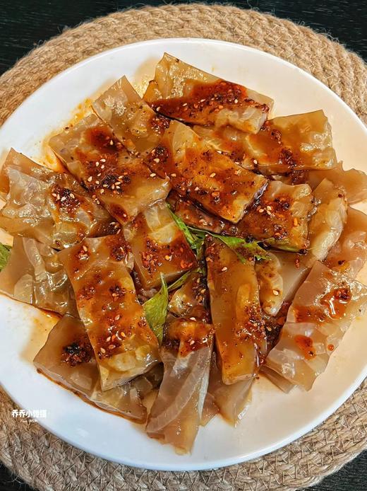 这猪皮冻Q弹‼️味道鲜美😍【香卤猪皮冻】4盒💰19.9❗卤香醇厚，弹牙入味、不腥不腻、更Q更弹， ✅老卤慢炖渗透入味三分，晶莹剔透如琥珀✨ 商品图5