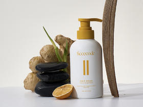 【🛁菲诗蔻生姜臻萃洗发水升级款】👋🏻 ✅智能净澈,无忧清洁 多重温和氨基酸表活，舒缓低泡，轻松溶解污垢，呵护敏感头皮，清洁脏污发丝