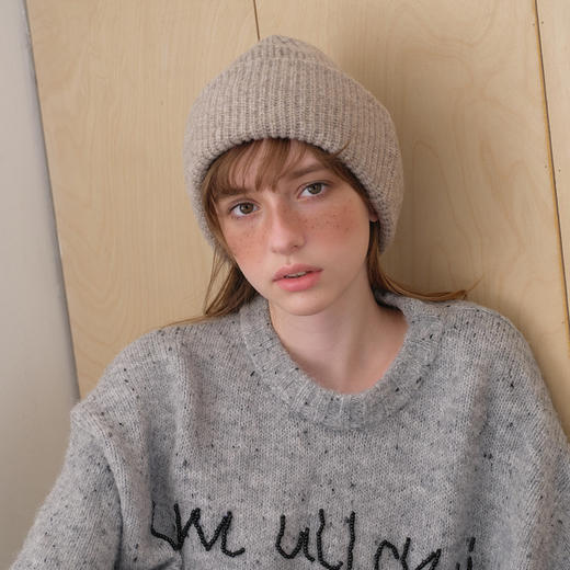 经典高级感！2025羊驼毛羊毛混纺纯色毛线帽女柔软显脸小针织帽！ 商品图2
