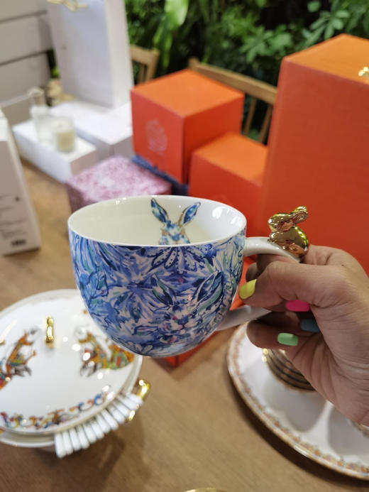 正品！花粉福利专享，不能放微波炉【英国GBROYAL CLASSIC早餐杯】SGS出口检测，超欧盟标准亚马逊售价差不多400元!开团59，兔子由德国贺尔氏24K金制成的黄金油漆打造，栩栩如生不易脱落 商品图12