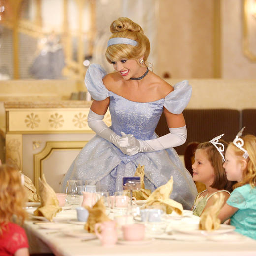 3晚/4晚【迪士尼邮轮·迪士尼探险号·海上巡游】新航季开售，暑期/端午/中秋可订，体验海上过山车，打卡七大主题梦幻之旅，开启精彩游轮度假时光~ 商品图3