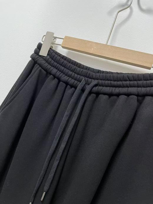 12.12【清仓】剪标款-OOOINKK简约～加绒加厚黑色抽绳休闲裤-喜出 商品图3