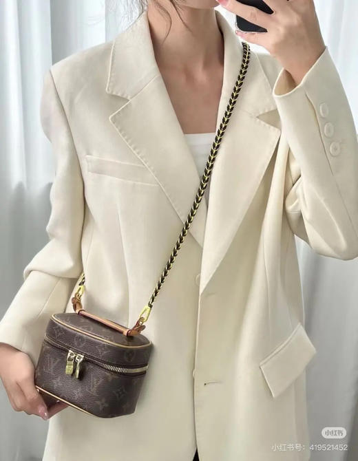 LV nice 老花 nano 化妆包 商品图2